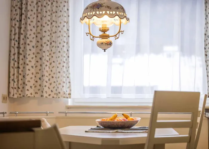 豪斯华纳酒店 施图拜河谷新施蒂夫特