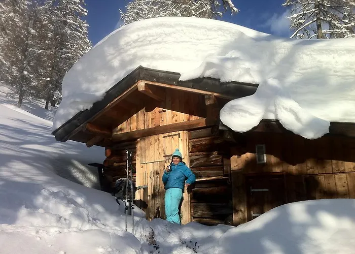 豪斯华纳酒店 公寓 *